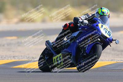 media/Sep-25-2022-CVMA (Sun) [[ee08ed6642]]/Race 6 Amateur Supersport Open/